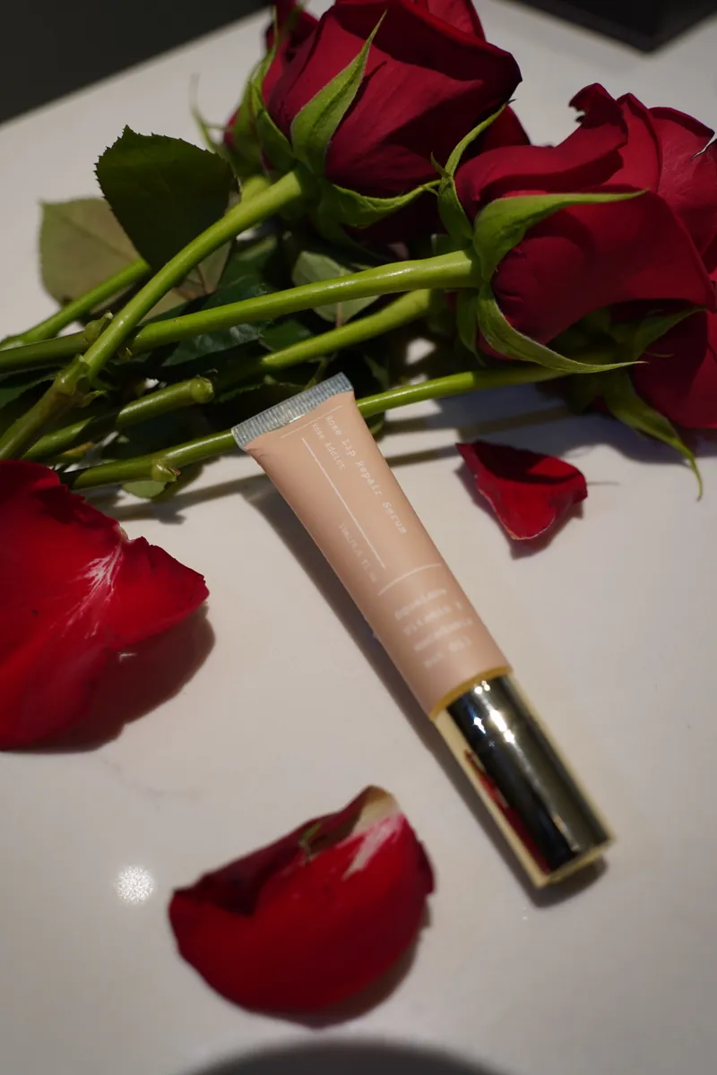 玫瑰彈潤護唇精華 Rose Lip repair serum